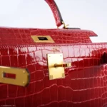 Hermès 2020 Kelly 32 Sellier Braise Matte Porosus Crocodile Gold Hardware