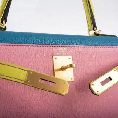 Hermès HSS 2019 Kelly 28 Sellier Tri-Color Rose Confetti/Lime/Blue Aztec Chevre Brushed Gold Hardware