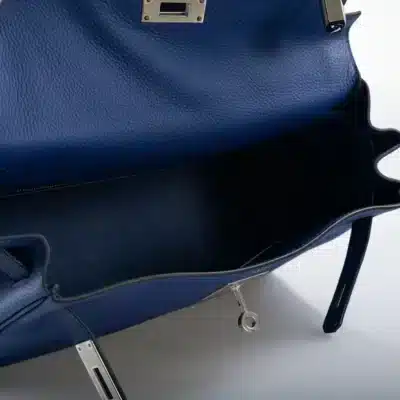 Hermès Kelly 28 Retourne Blue Electric, Yellow and Black Togo Au Galop interior