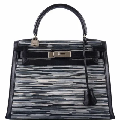 Hermès Rare Collectible 2000 Kelly 28 Sellier Black Box Calf & Vibrato Palladium Hardware