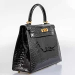 Hermès Rare Collectible 2019 Kelly 25 Sellier Black Shiny Alligator Mississippiensis Brushed Gold Hardware