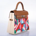 Hermès Rare Collectible Kelly 25 Multicolor Swift Kellywood Perspective Cavalière Palladium Hardware