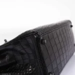 Hermès Rare Collectible Kelly 35 SO Black Matte Alligator Mississippiensis Black Hardware luxury bags