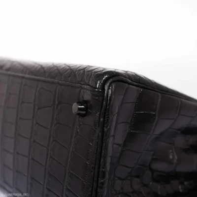 Hermès Rare Collectible Kelly 35 SO Black Matte Alligator Mississippiensis Black Hardware luxury bags